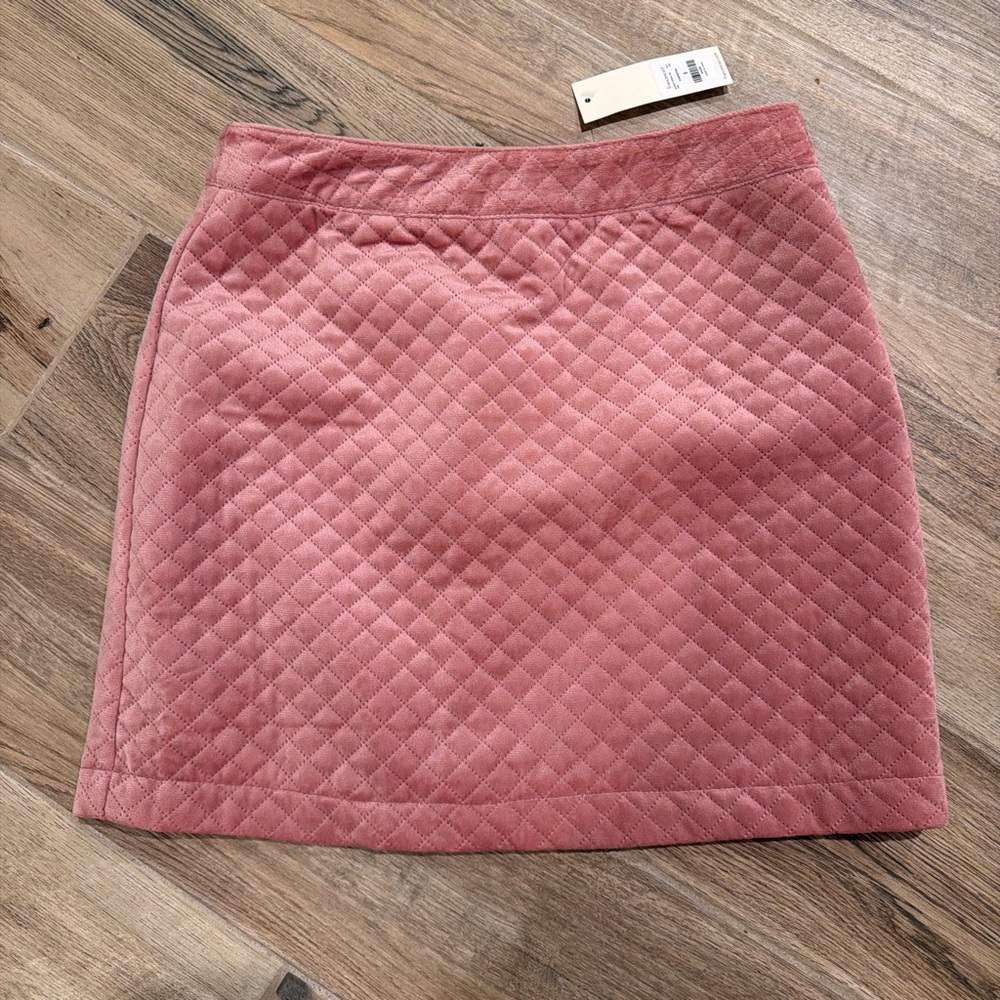 Pink quilted mini skirt #preppy #summer brand new !! Size small